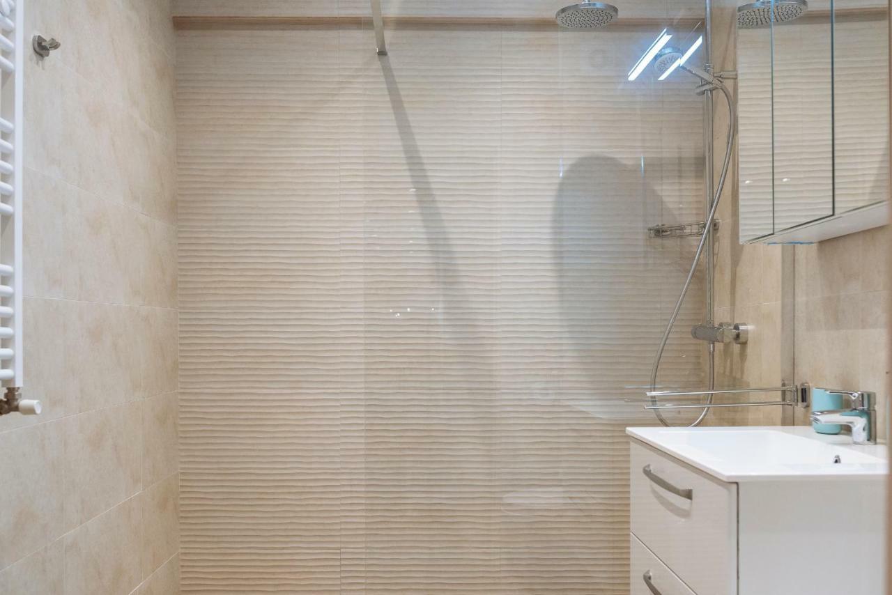 Luxury Flat 8 Near Metro Apartment Bucharest Luaran gambar