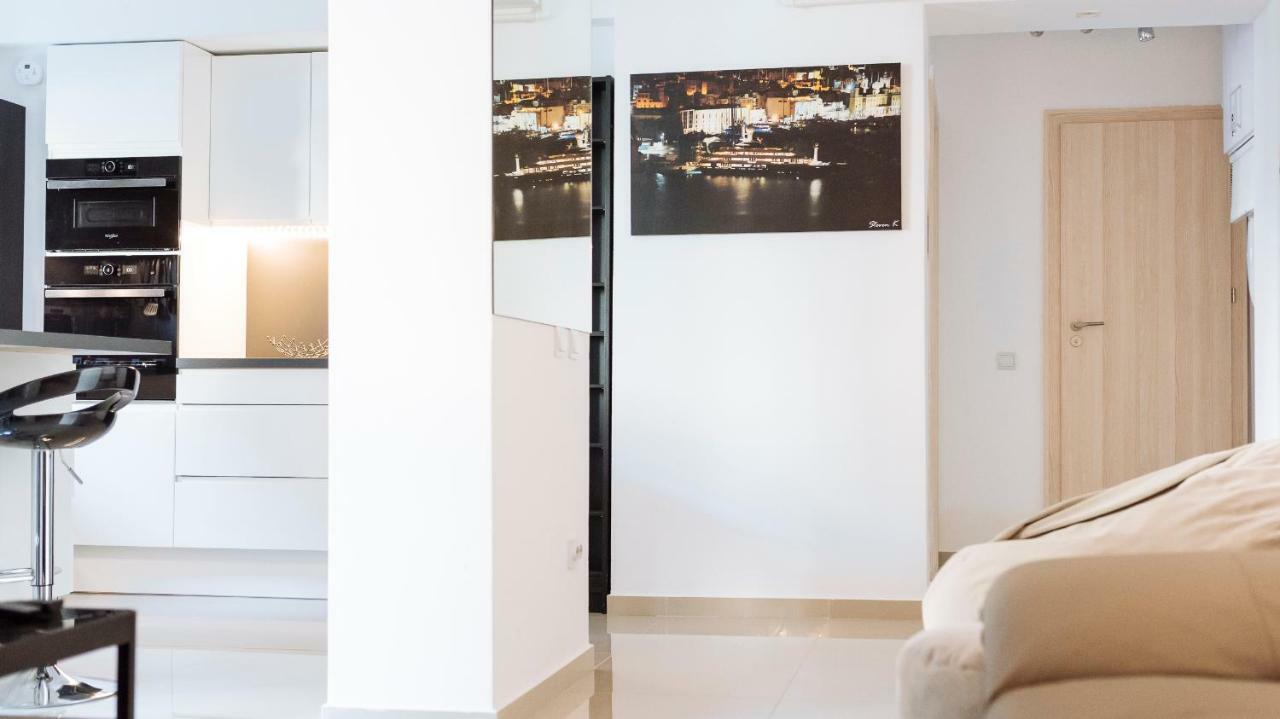 Luxury Flat 8 Near Metro Apartment Bucharest Luaran gambar